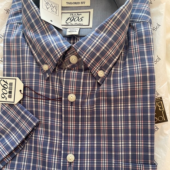 JoS A Banks beautiful plaid shirt short sleeves size L - Picture 2 of 2